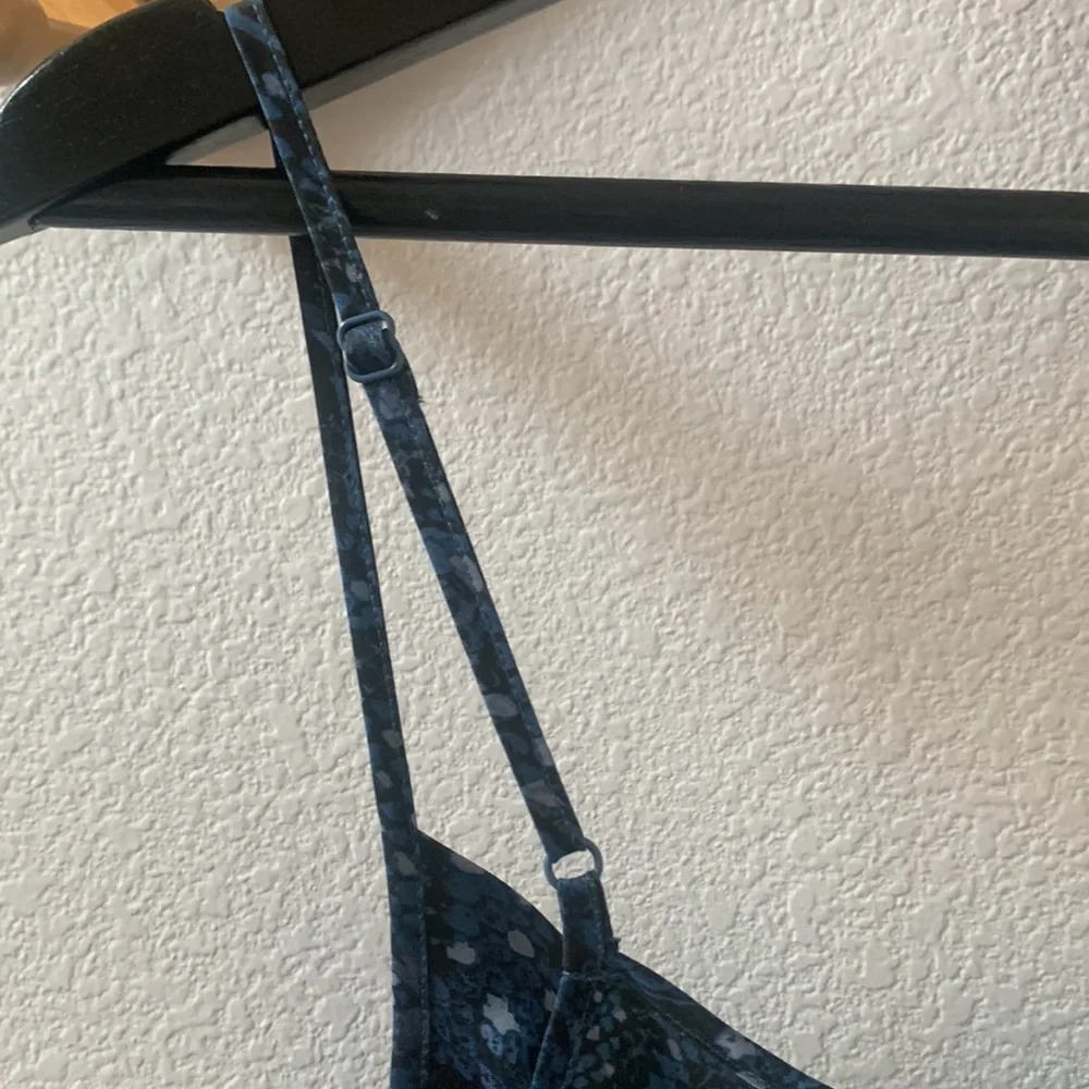 NWT All Saints Hadley Tamora Snakeskin Print Camisole Blue UK size 10/ US size 6 - Picture 4 of 10